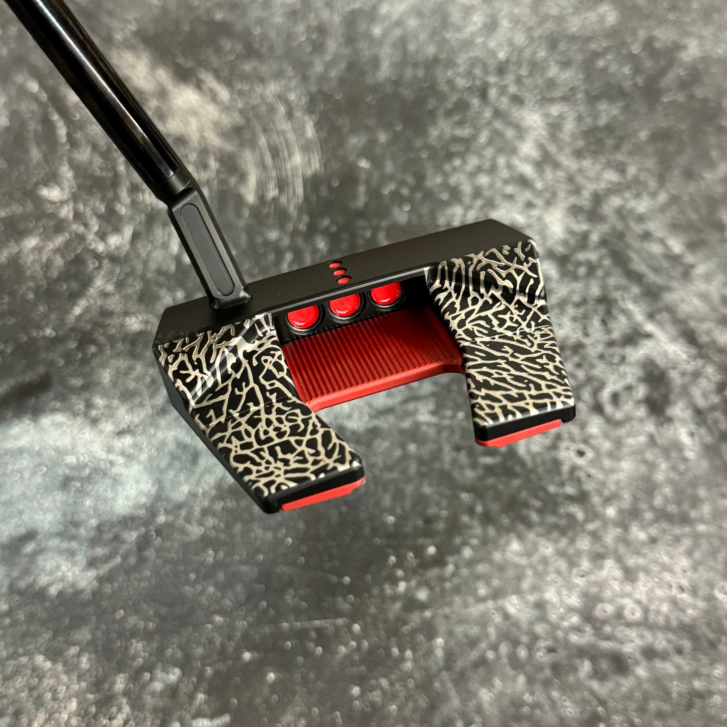 Scotty Cameron Phantom 5.5 Black PVD Elephant Print