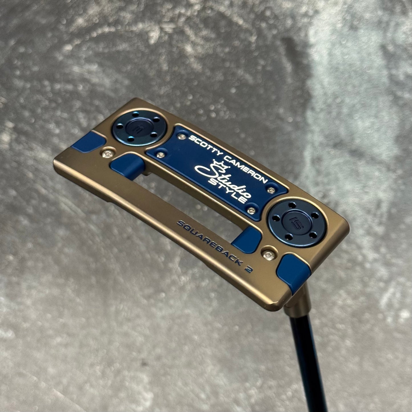 Scotty Cameron Studio Style Squareback 2 (Chromatic Bronze finish)