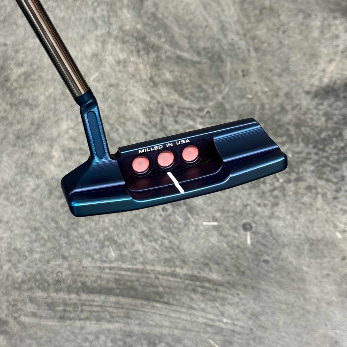 Scotty Cameron Super Select Newport 2.5+ (Blue PVD)