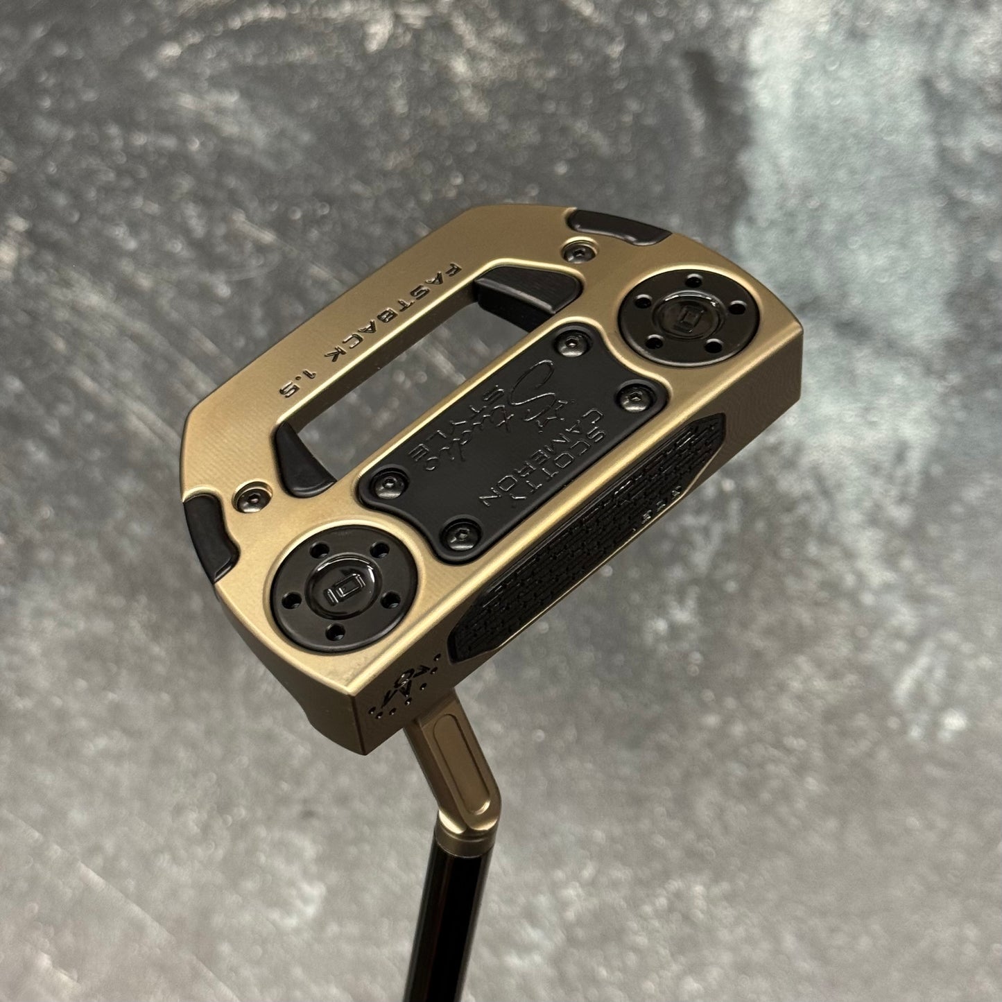 Scotty Cameron Studio Style Fastback 1.5 (Chromatic Bronze finish)