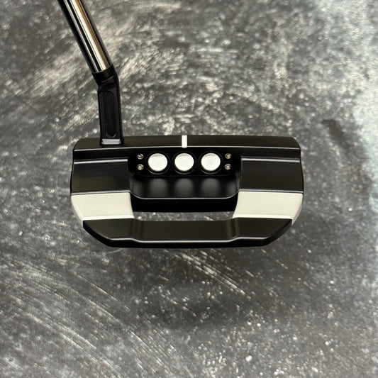 Scotty Cameron Studio Style Fastback 1.5 Black PVD Finish