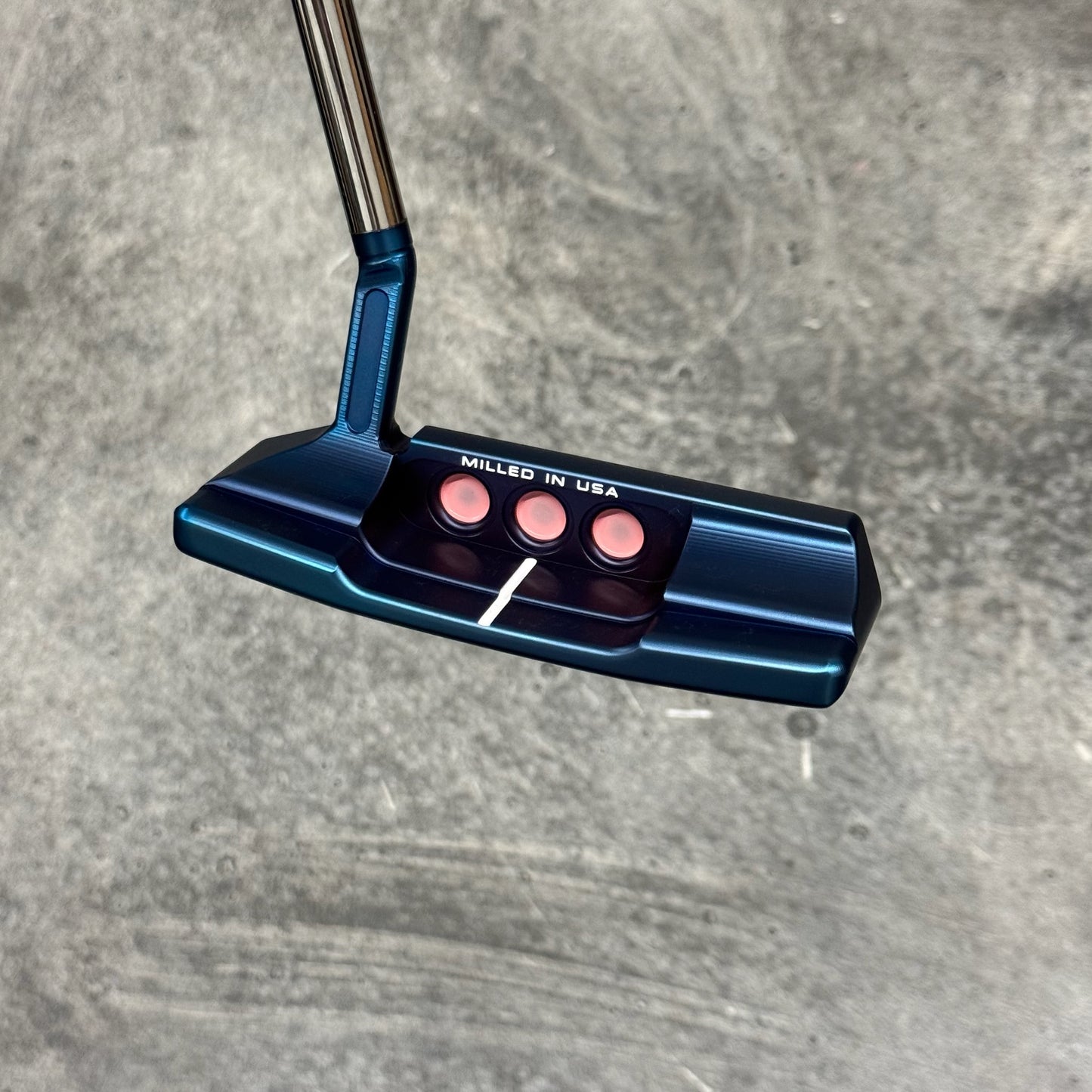 Scotty Cameron Super Select Newport 2.5+ (Blue PVD)