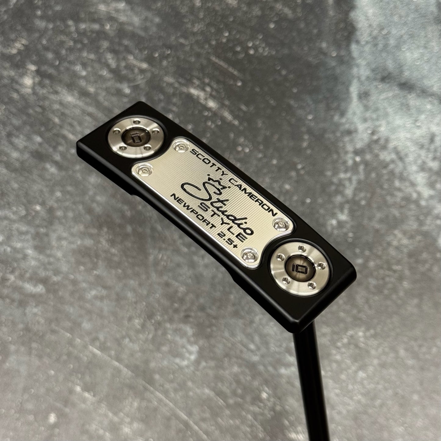 Scotty Cameron Studio Style Newport 2.5+ (Black PVD)