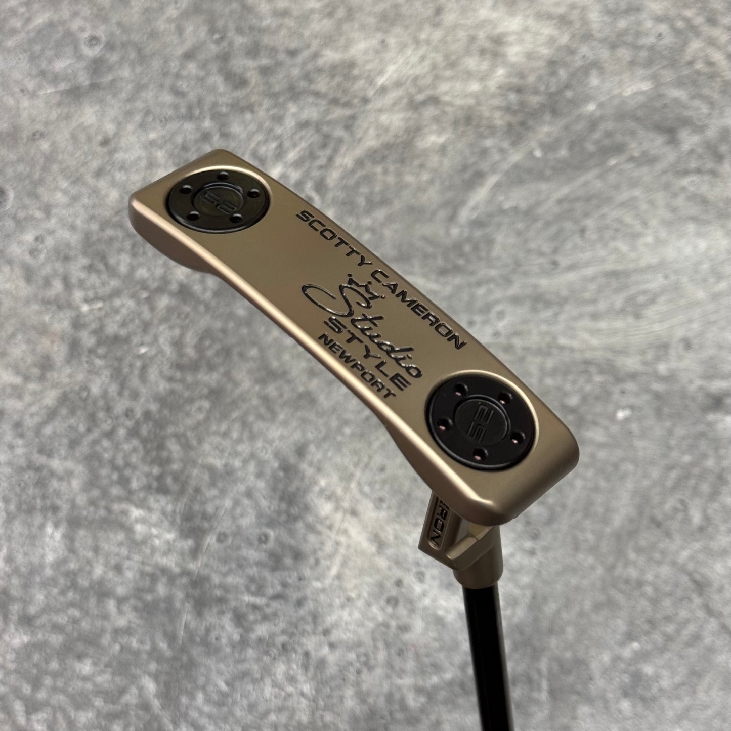 Scotty Cameron Studio Style Newport Chromatic Bronze