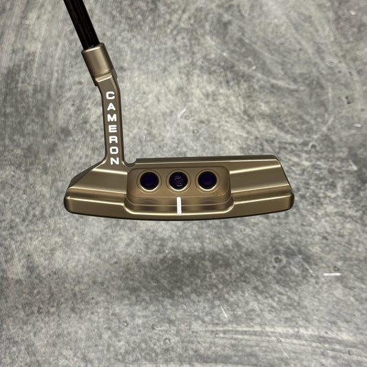 Scotty Cameron Select Newport 2 (Chromatic Bronze Tour Dot)