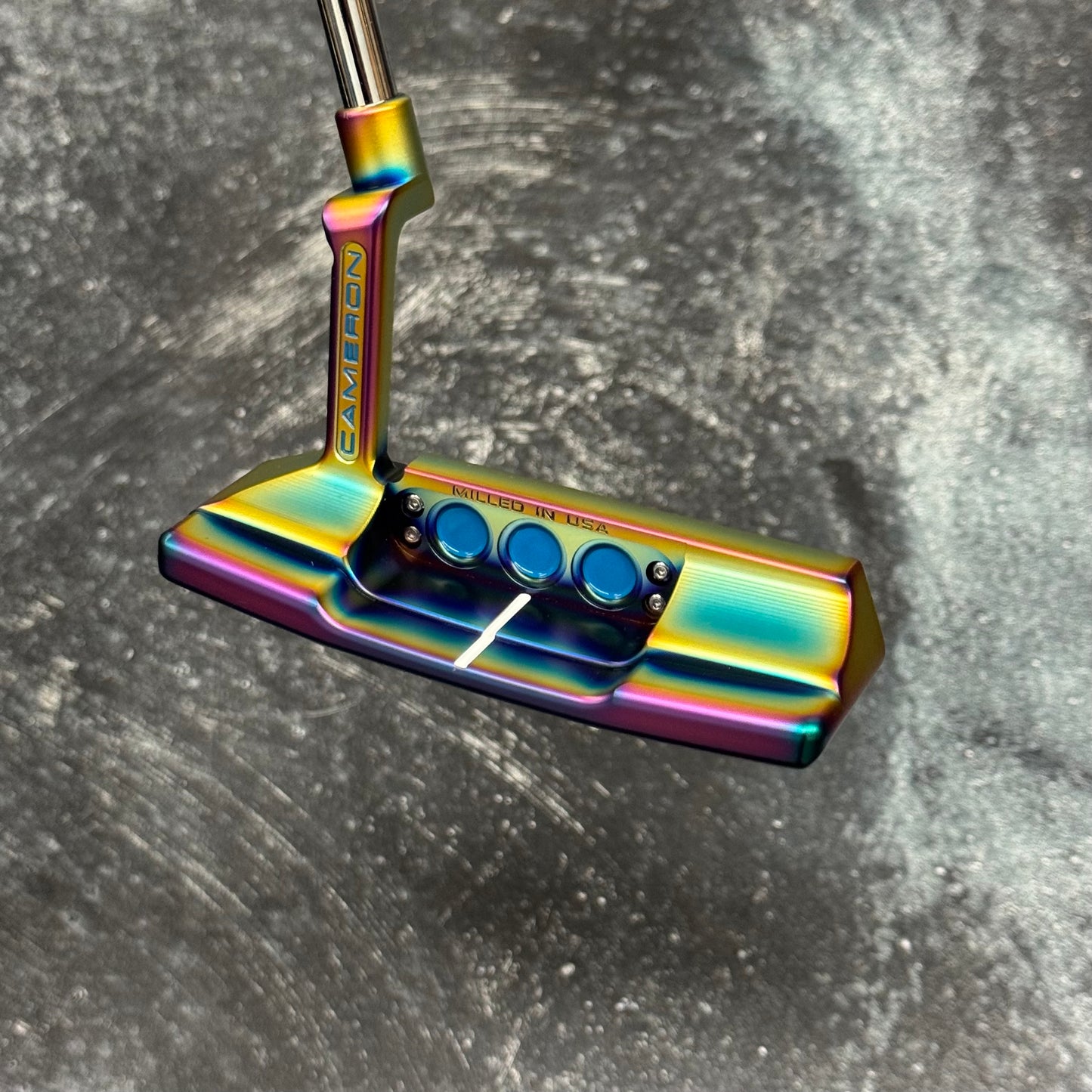 Scotty Cameron Studio Style Newport 2+ (Crazy Rainbow PVD)