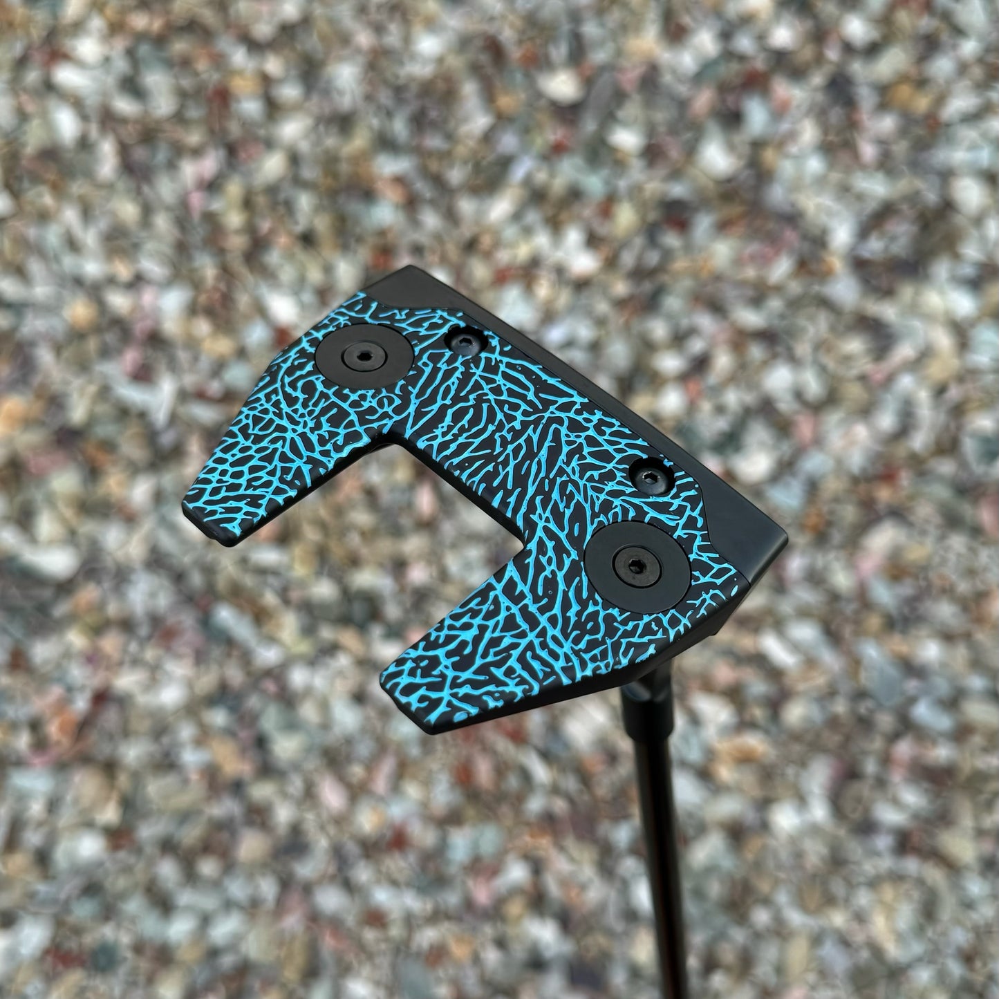 Suzuka X Mid Slant Neck