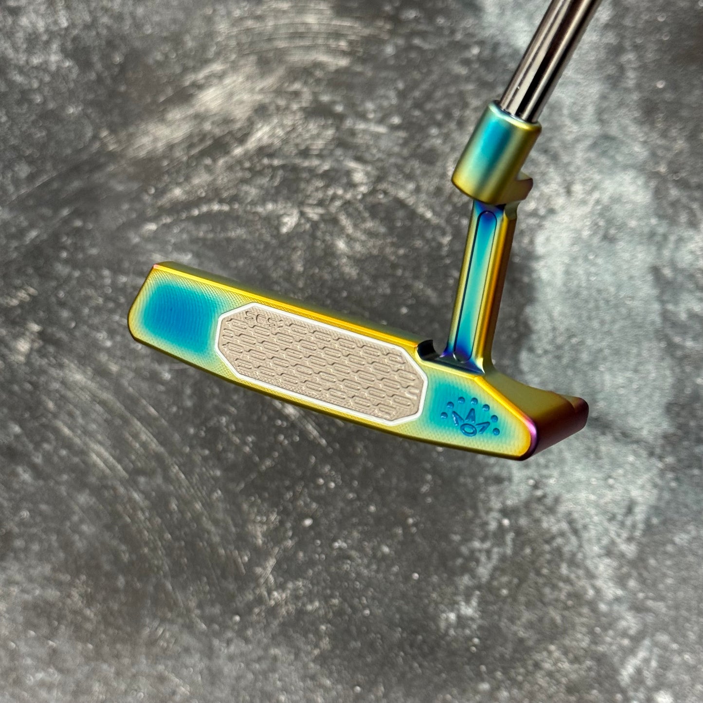 Scotty Cameron Studio Style Newport 2+ (Crazy Rainbow PVD)