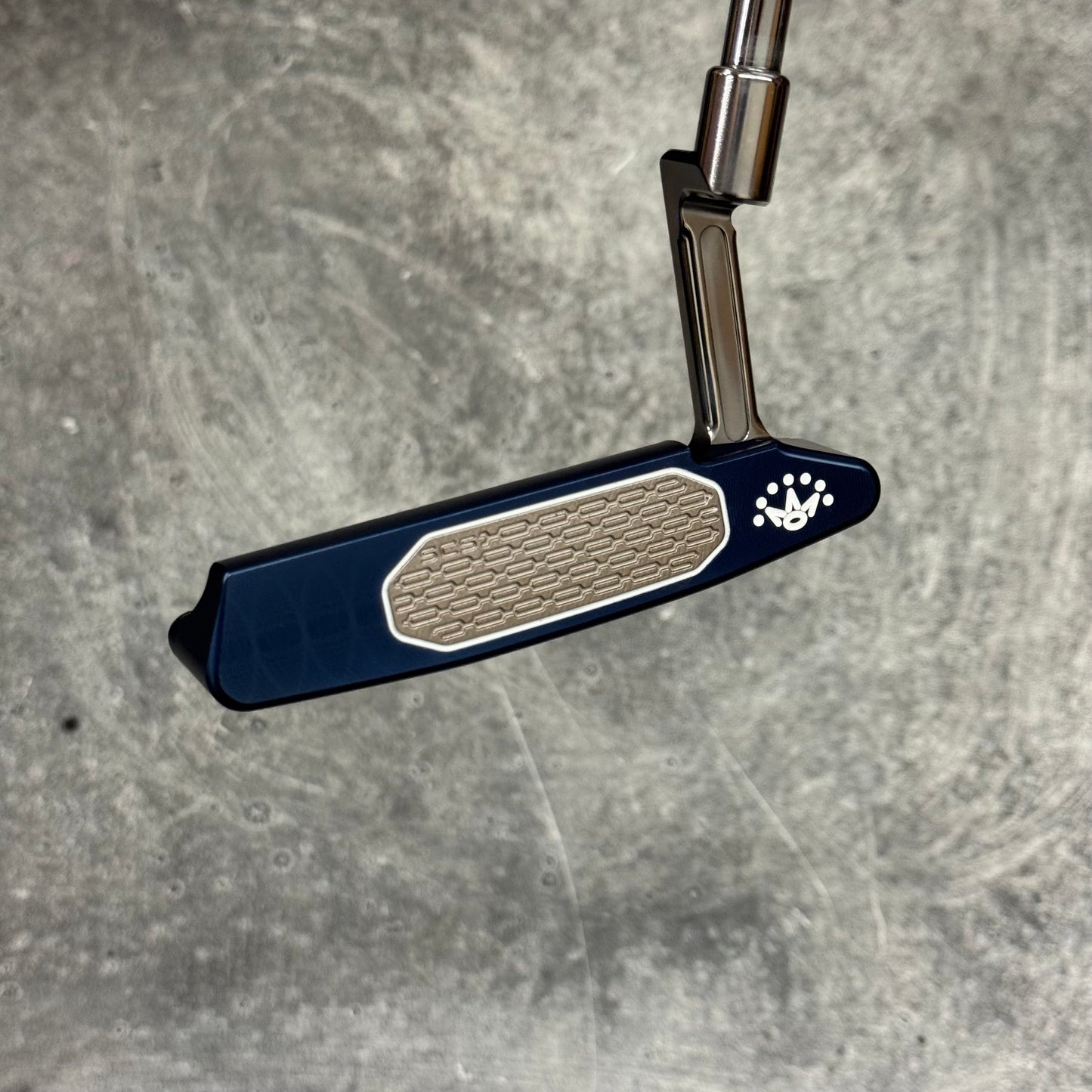 Studio Style Polished Blue Bulletback (Popular Design)
