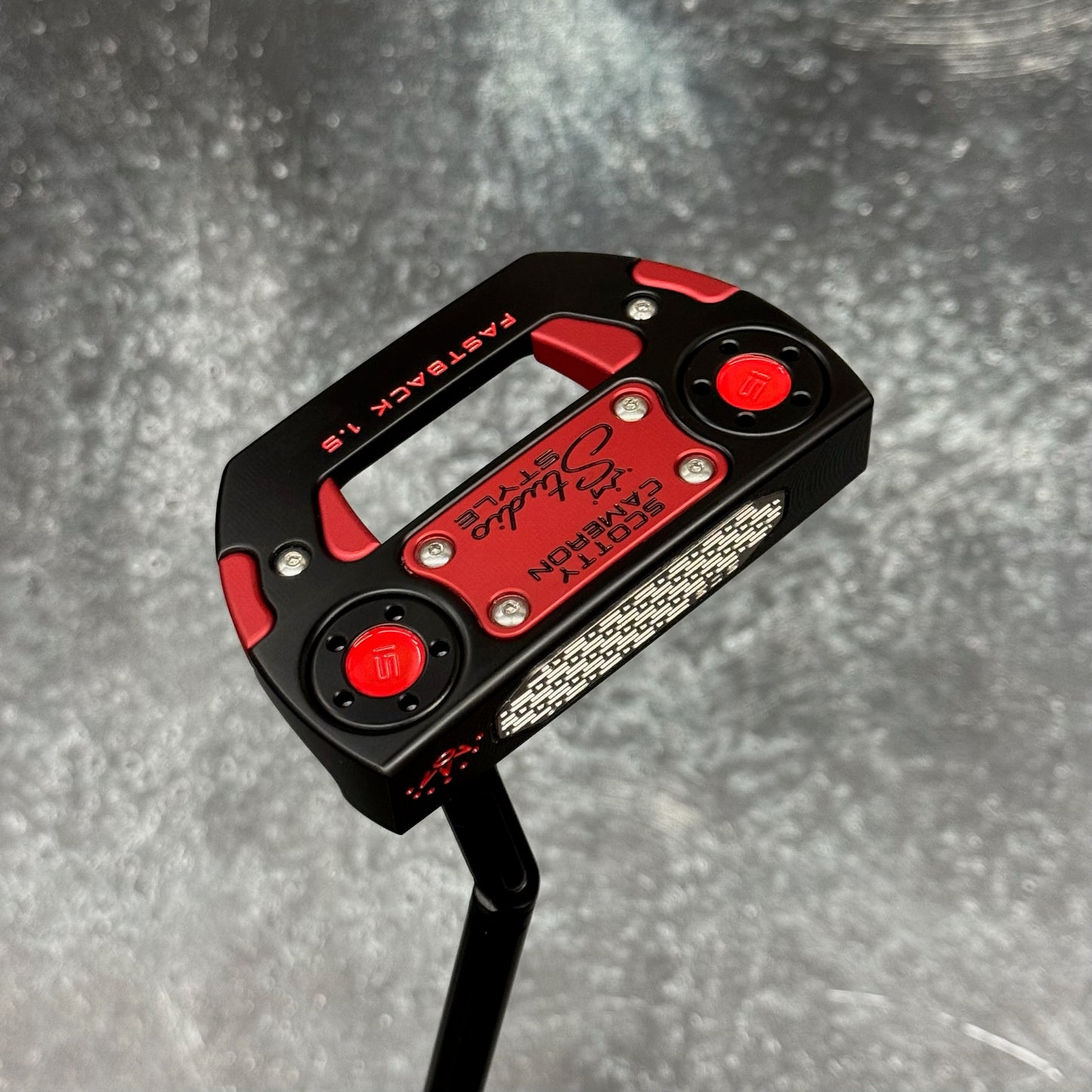 Scotty Cameron Studio Style Fastback 1.5 (Black PVD & Red Anodized)