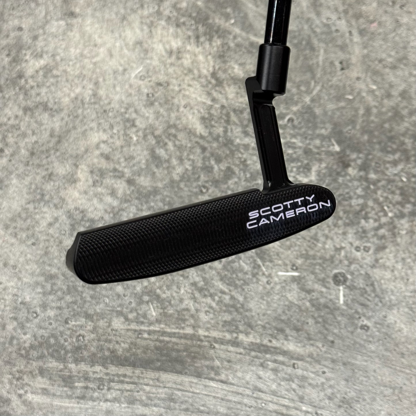 Scotty Cameron Super Select Newport (Black PVD) Purple Drip Print
