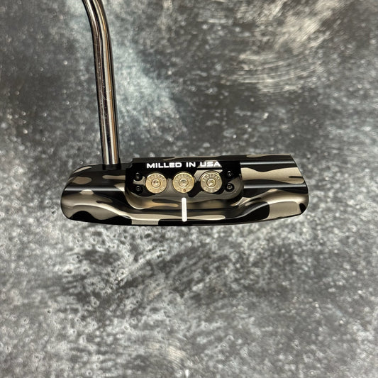 Scotty Cameron Studio Style Catalina (Black Camo Bulletback)