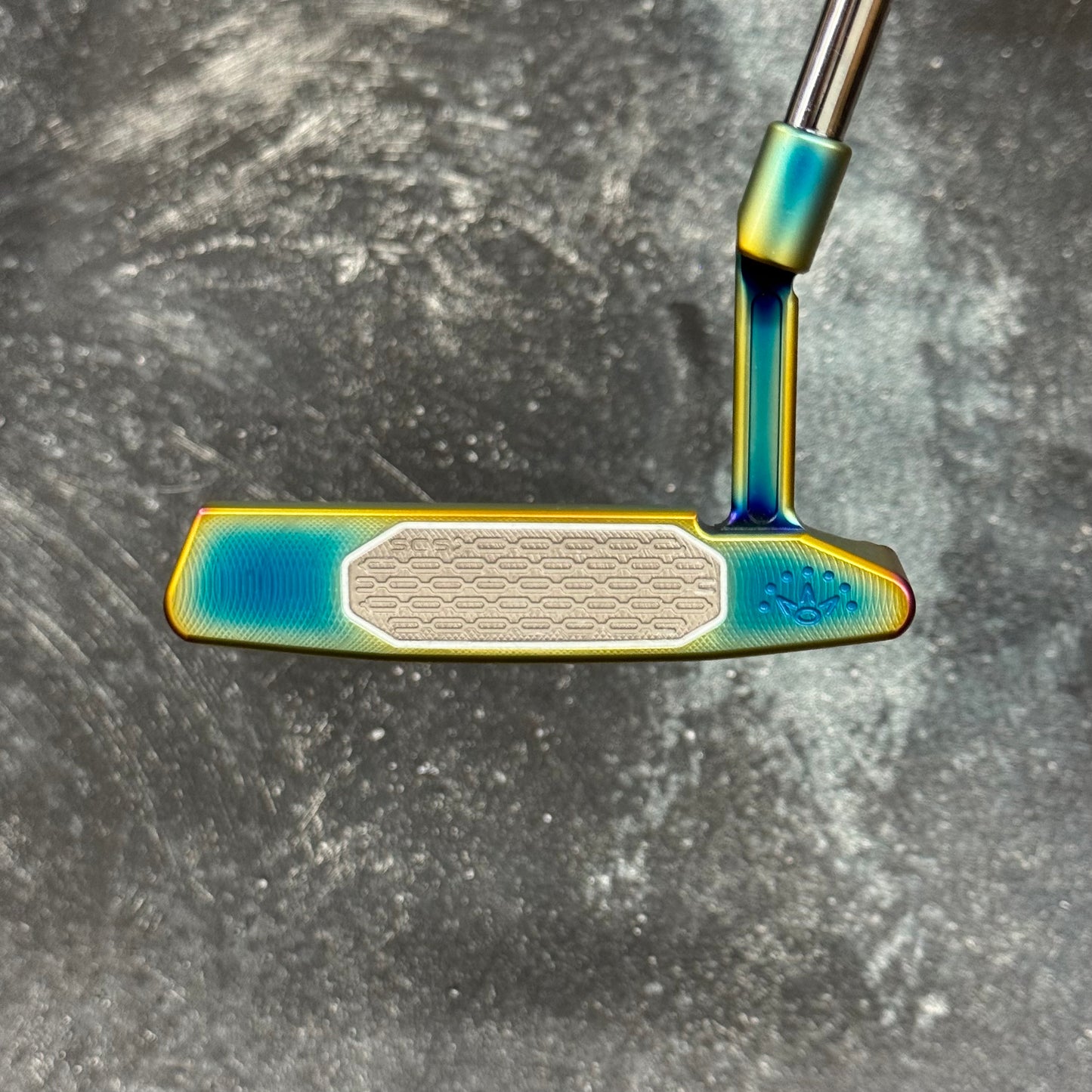 Scotty Cameron Studio Style Newport 2+ (Crazy Rainbow PVD)