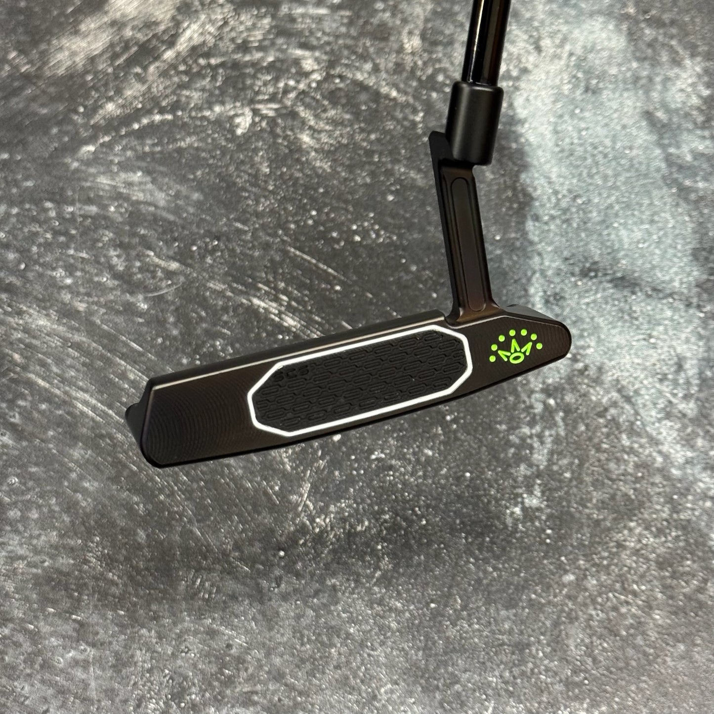 Scotty Cameron Studio Style Newport 2+ (Black Rainbow PVD)