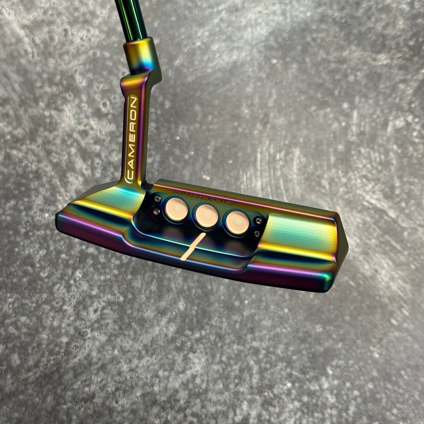 Scotty Cameron Studio Style Newport 2+ (Crazy Rainbow PVD)
