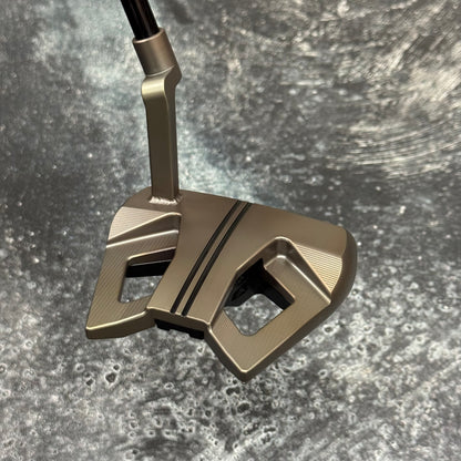 Scotty Cameron Phantom 9 Rustic Torched (Welded Plumbers Neck)