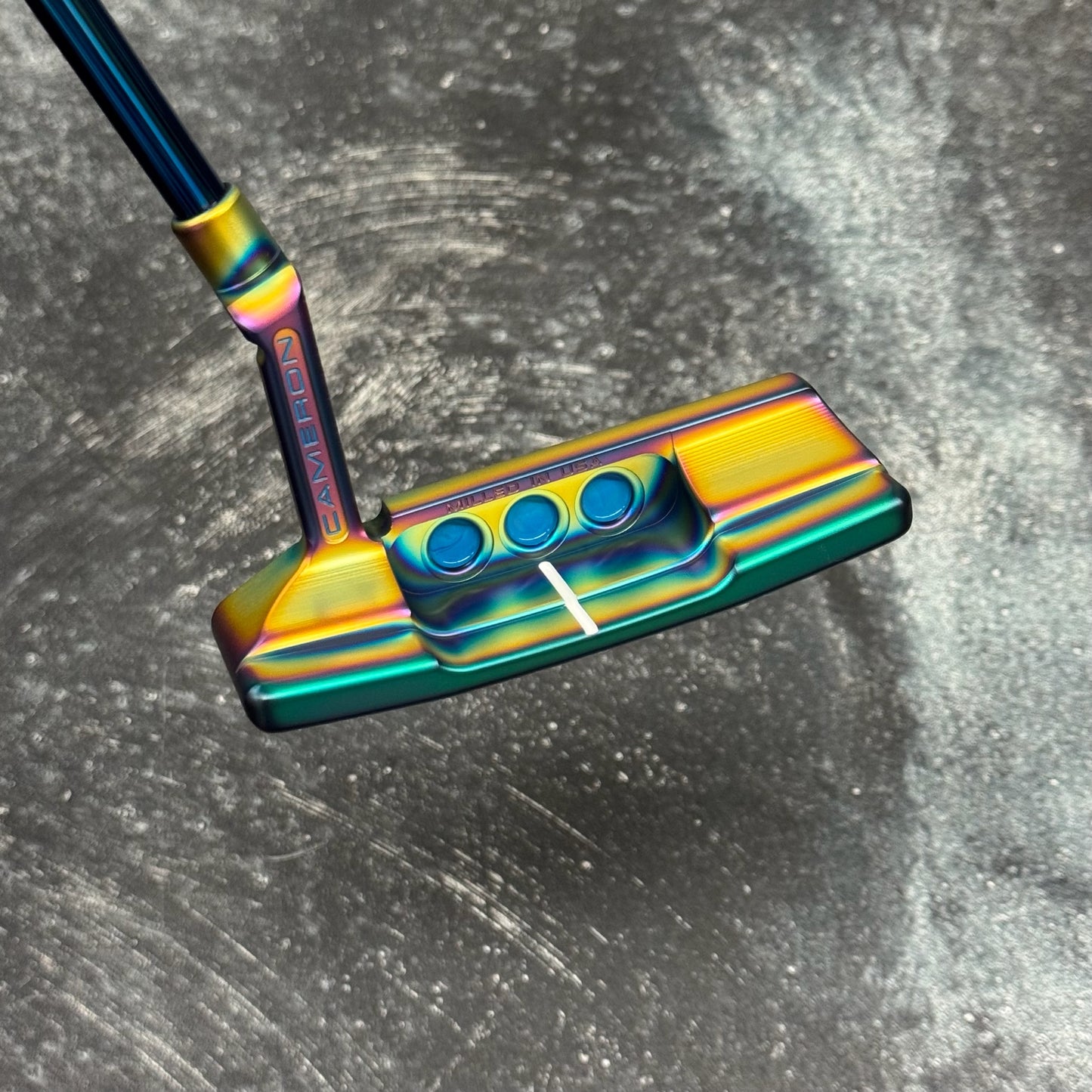 Scotty Cameron Super Select Newport 2+ (Crazy Rainbow)