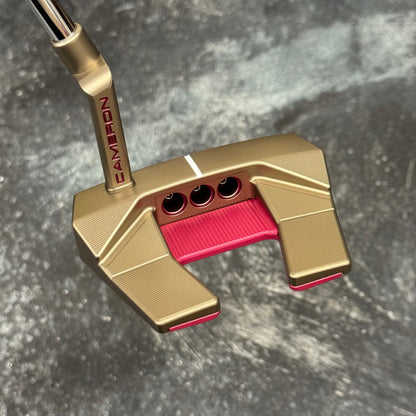 Scotty Cameron Phantom 5.2 (Chromatic Bronze/Pink Anodized)