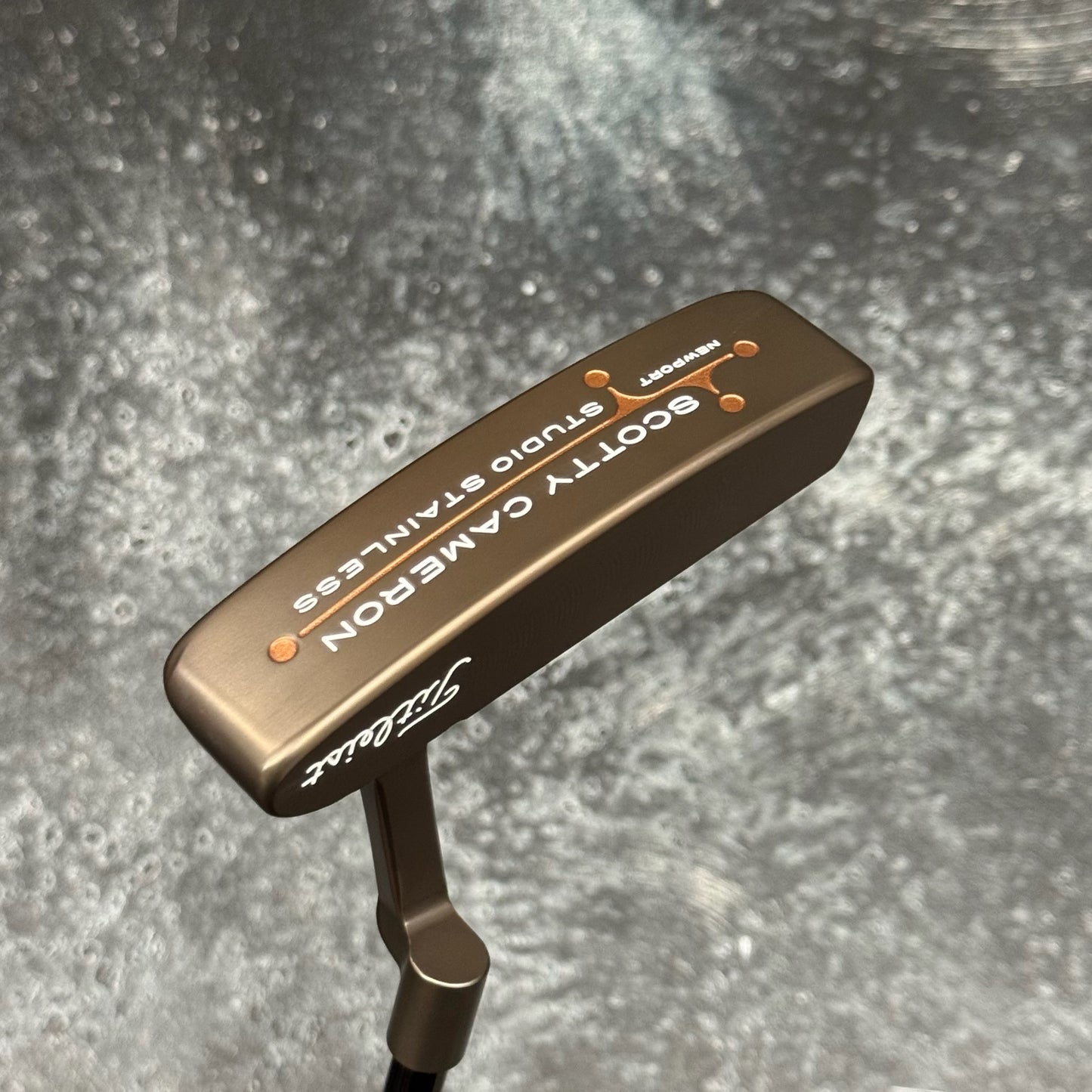 Scotty Cameron Studio Stainless Newport (Rustic Torched Finish)