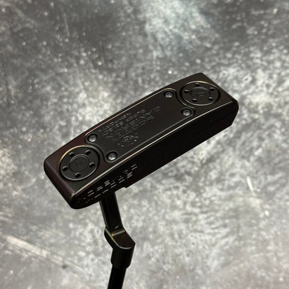 Scotty Cameron Super Select Newport+ (Black Rainbow)