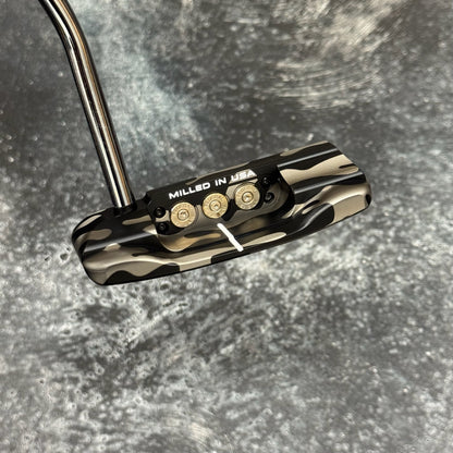 Scotty Cameron Studio Style Catalina (Black Camo Bulletback)
