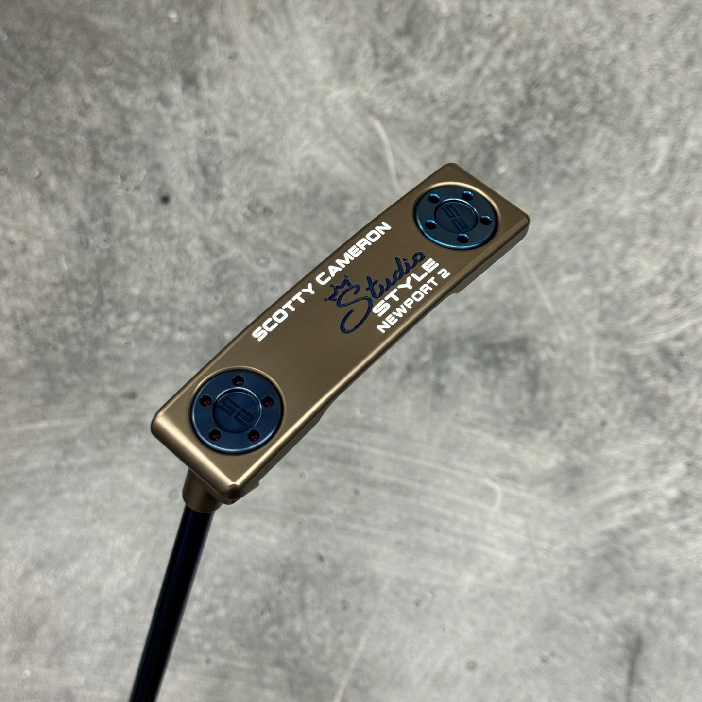 LH Scotty Cameron Studio Style Newport 2 (Chromatic Bronze Torched)