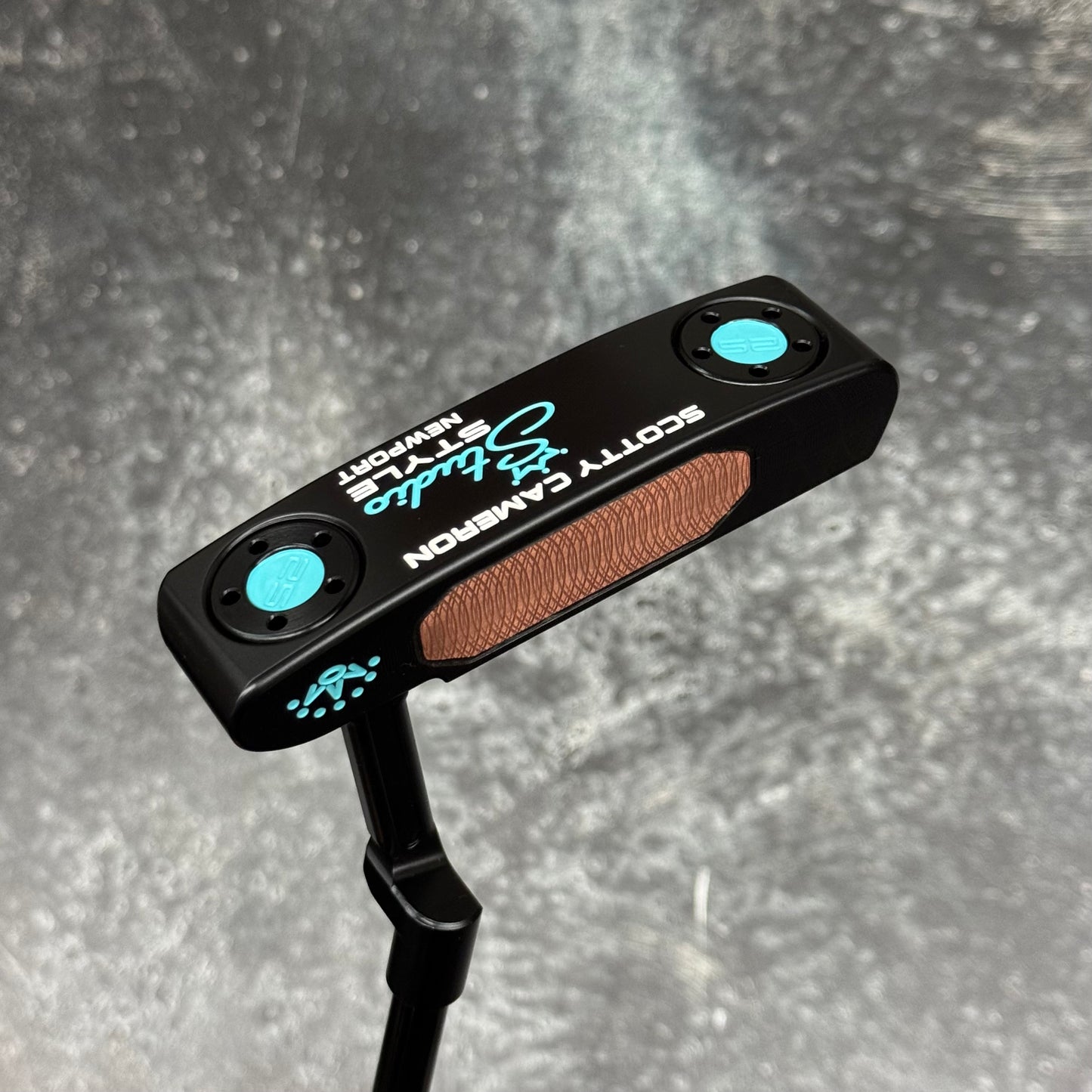 Scotty Cameron Studio Style Newport (Tellurium Copper Face Insert)