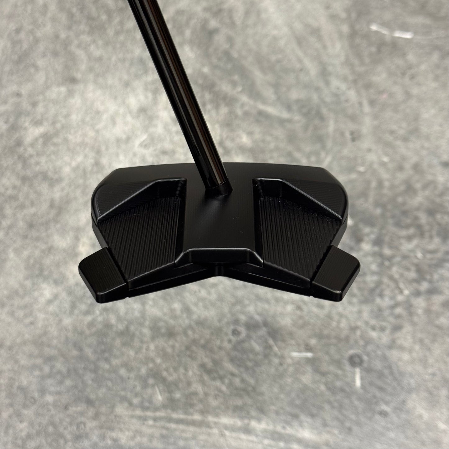 Scotty Cameron Phantom 11R OC Black PVD