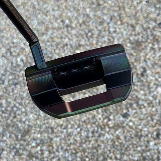 Scotty Cameron Studio Style Fastback 1.5 (Black Rainbow PVD)