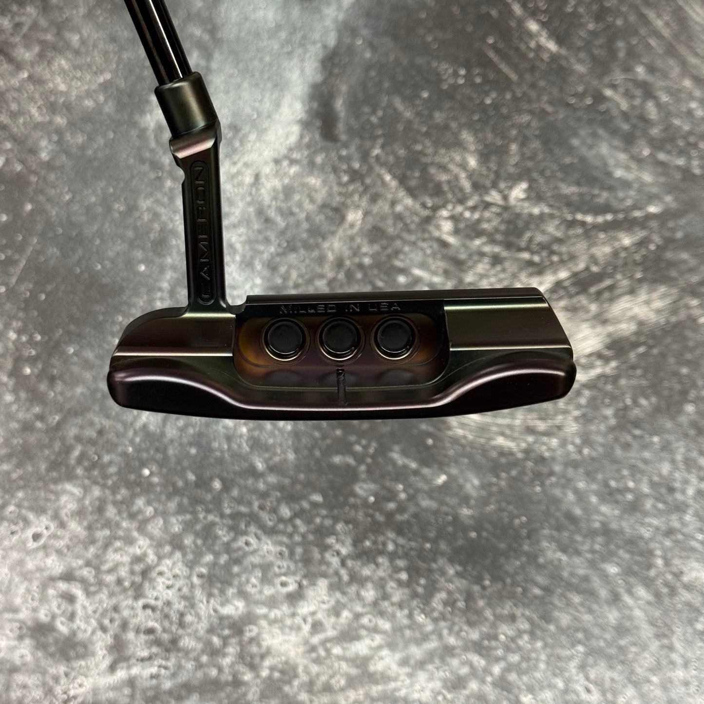 Scotty Cameron Super Select Newport+ (Black Rainbow)