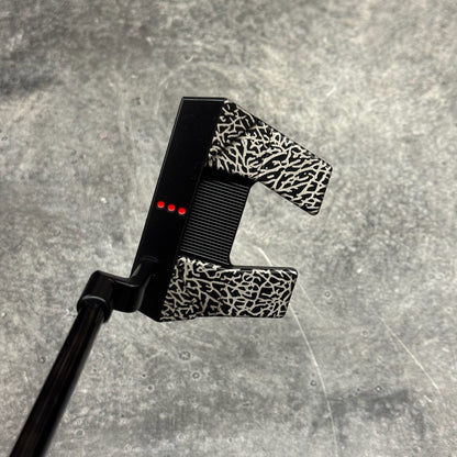 Scotty Cameron Phantom 5.2 (Black PVD) Elephant Print