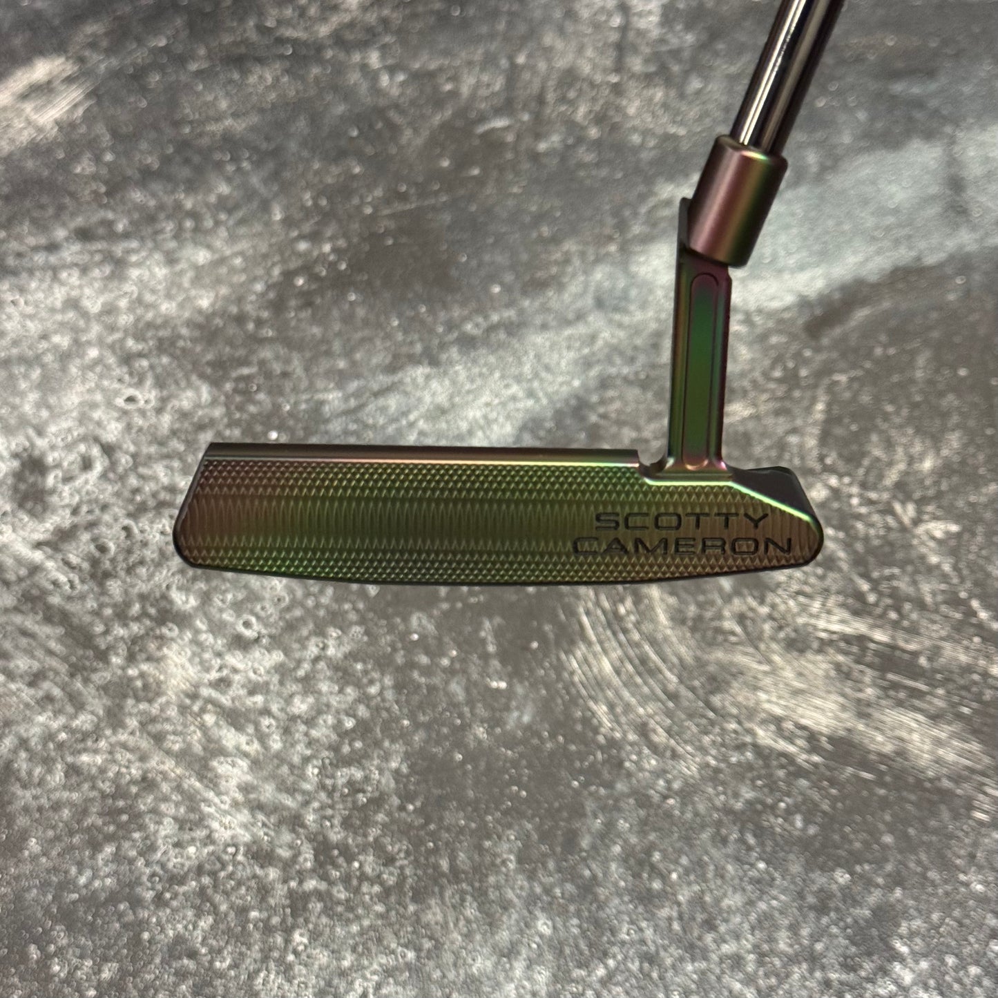 Scotty Cameron Super Select Newport 2+ (Black Rainbow PVD)