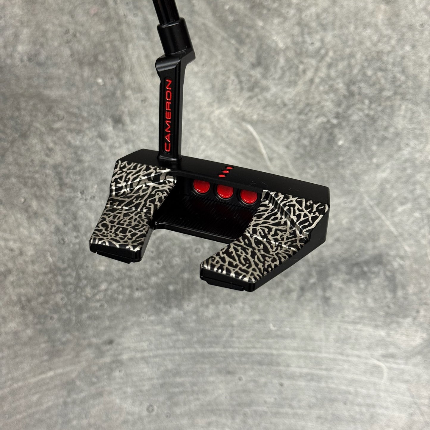 Scotty Cameron Phantom 5.2 (Black PVD) Elephant Print