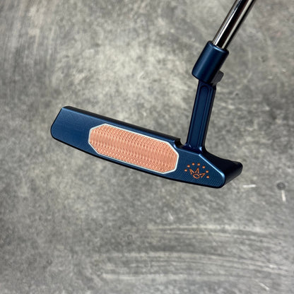 Scotty Cameron Studio Style Newport 2+ (Blue PVD & Copper Face Insert)