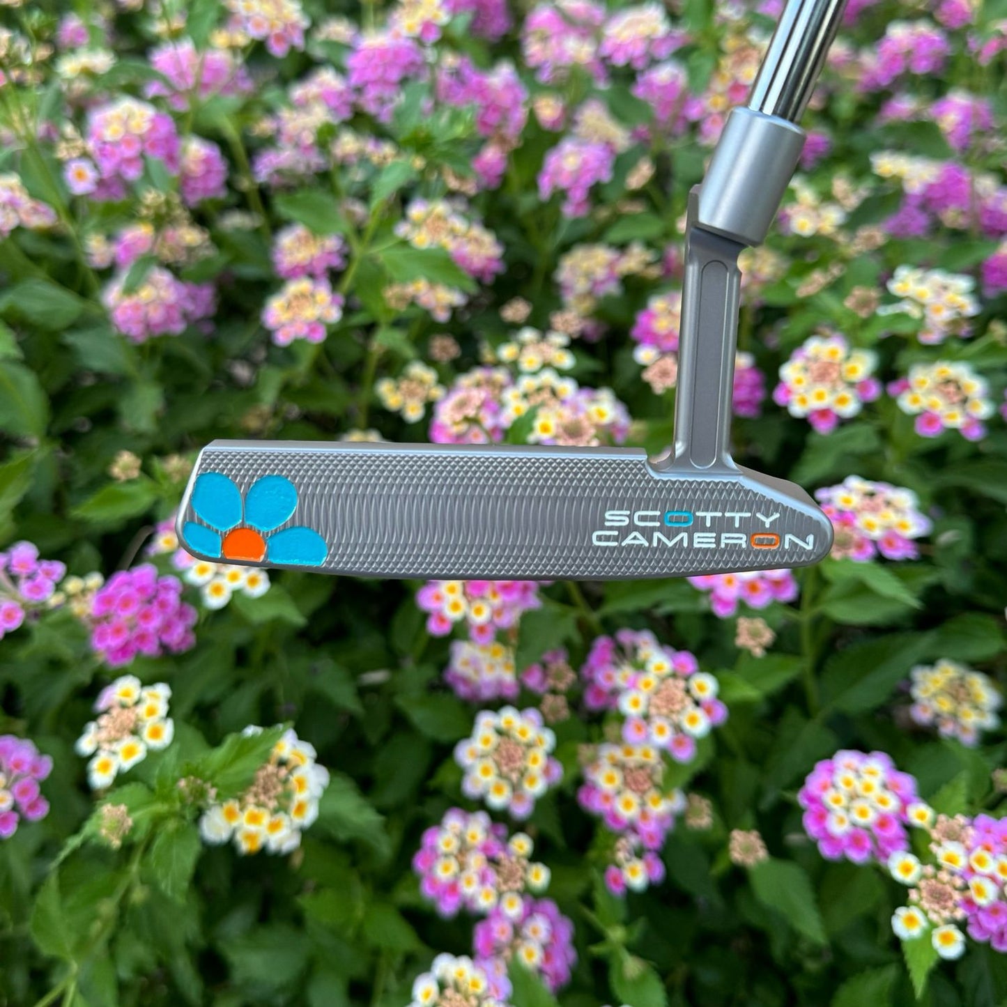 Scotty Cameron Super Select Newport 2 (Flowers)
