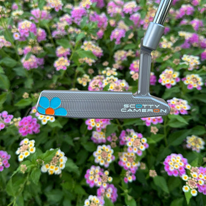 Scotty Cameron Super Select Newport 2 (Flowers)