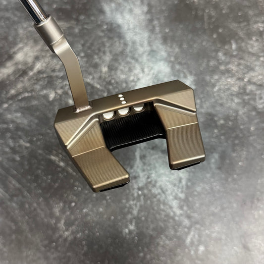 Scotty Cameron Phantom 5.5 (Welded Plumbers Neck)