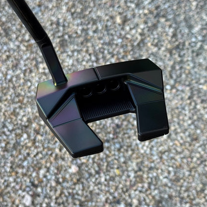 Scotty Cameron Phantom 5.5 (Black Rainbow PVD)