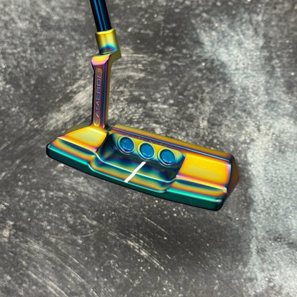 Scotty Cameron Super Select Newport 2+ (Crazy Rainbow)