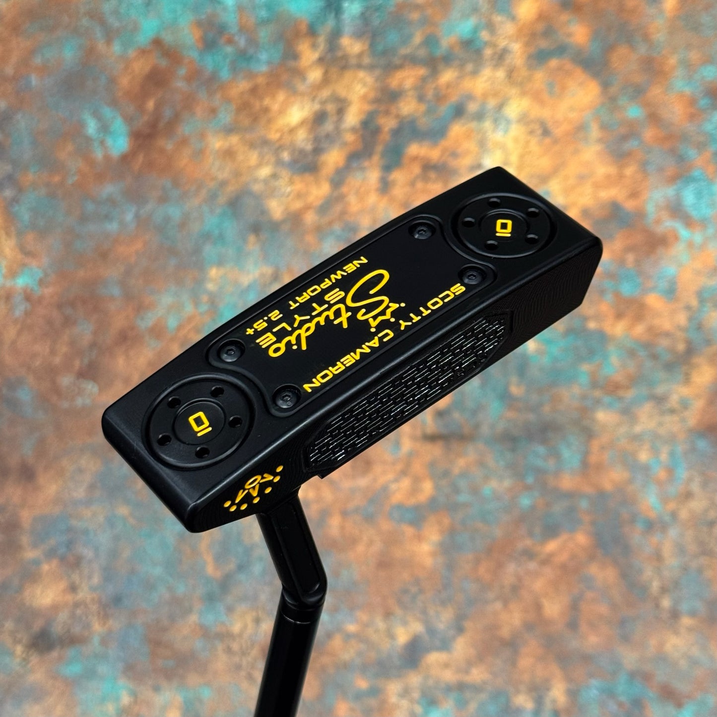 Scotty Cameron Studio Style Newport 2.5+ (Black PVD)