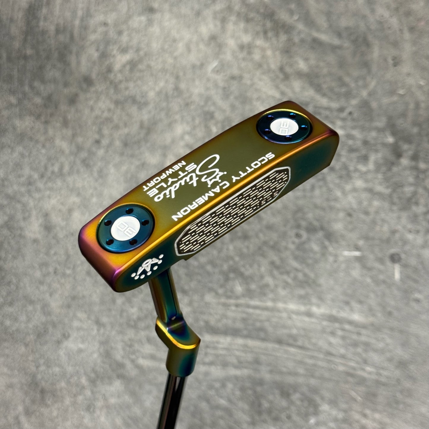 Scotty Cameron Studio Style Newport (Crazy Rainbow PVD)