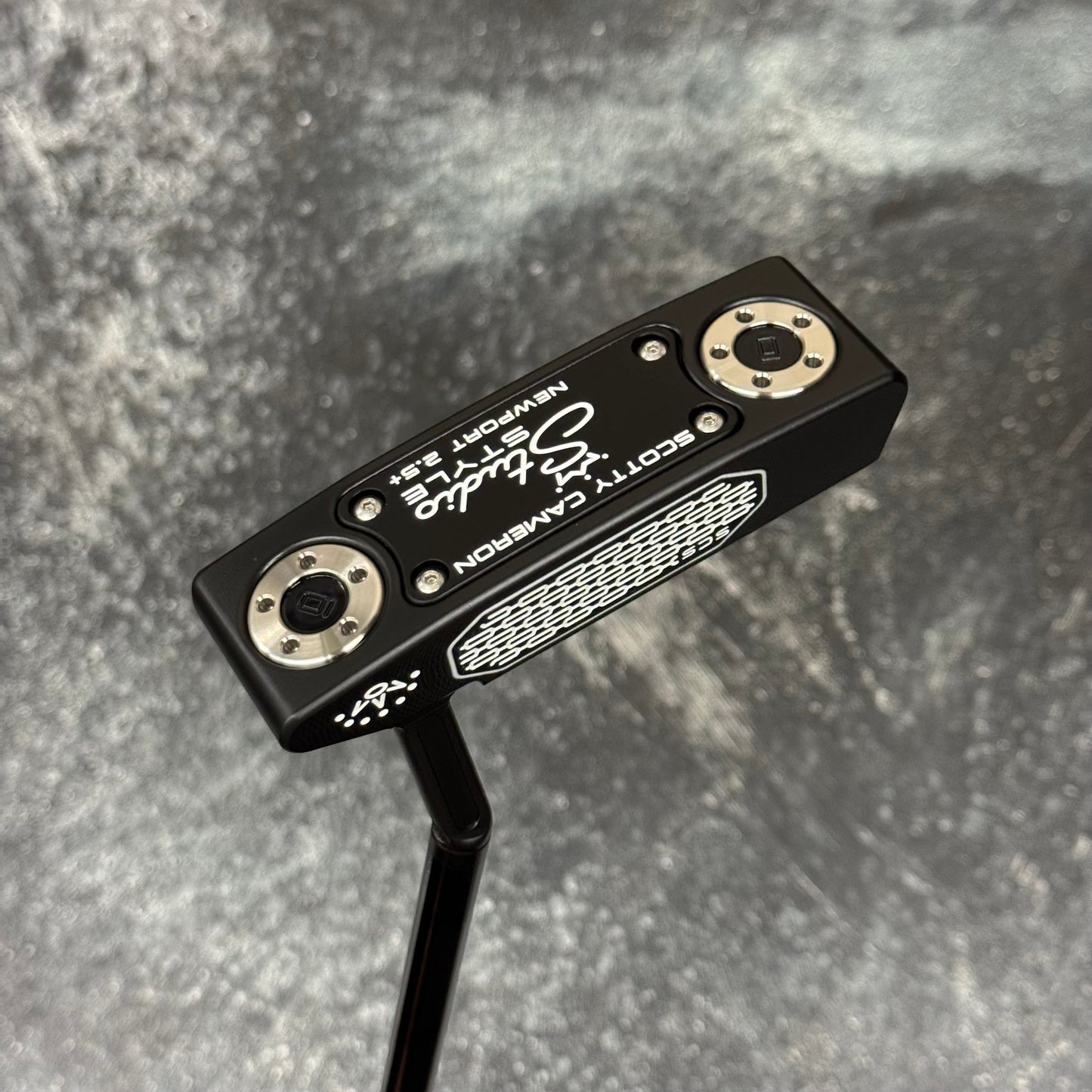Scotty Cameron Studio Style Newport 2.5+ (Black PVD)