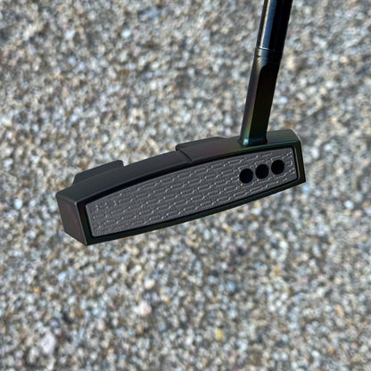 Scotty Cameron Phantom 5.5 (Black Rainbow PVD)