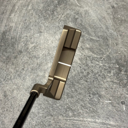 Scotty Cameron Select Newport 2 (Chromatic Bronze Tour Dot)