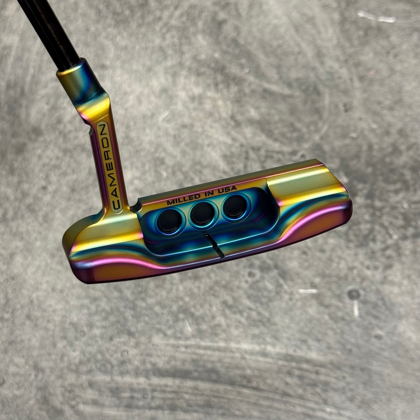 Scotty Cameron Super Select Newport (Crazy Rainbow)
