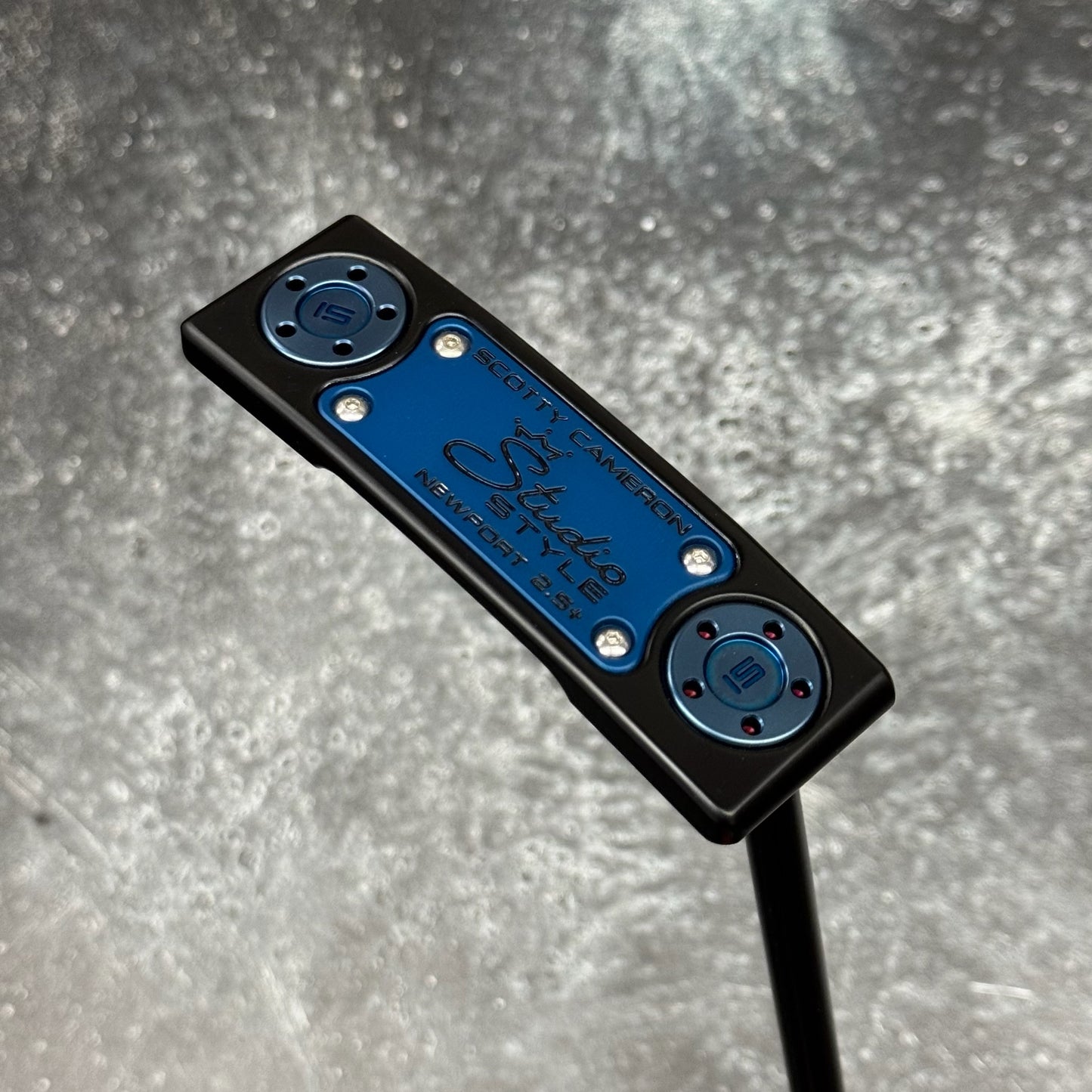 Scotty Cameron Studio Style Newport 2.5+ (Black PVD)