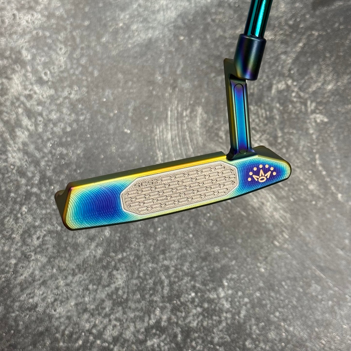 Scotty Cameron Studio Style Newport 2+ (Crazy Rainbow PVD)