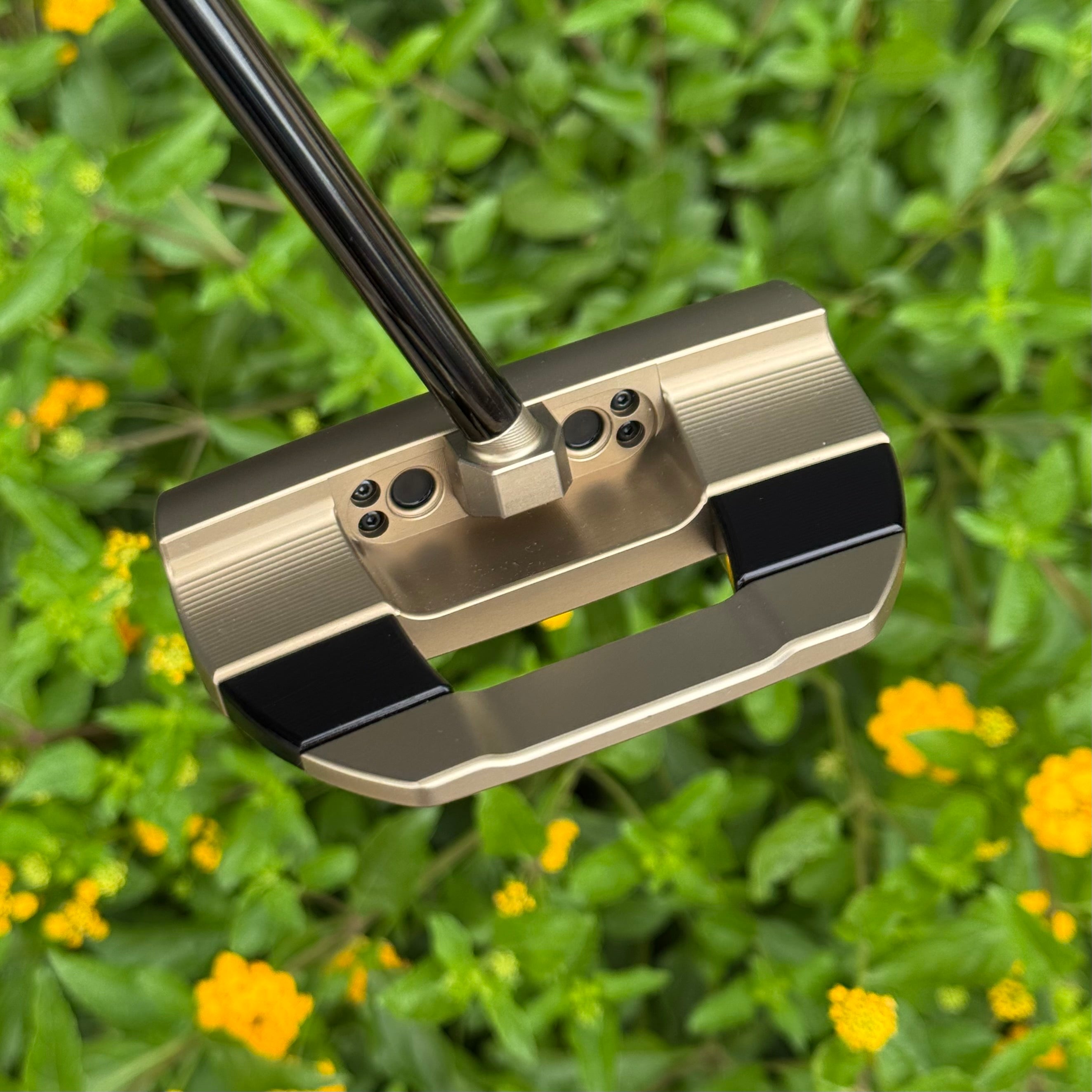 Scotty Cameron Studio Style Fastback OC (Chromatic Bronze