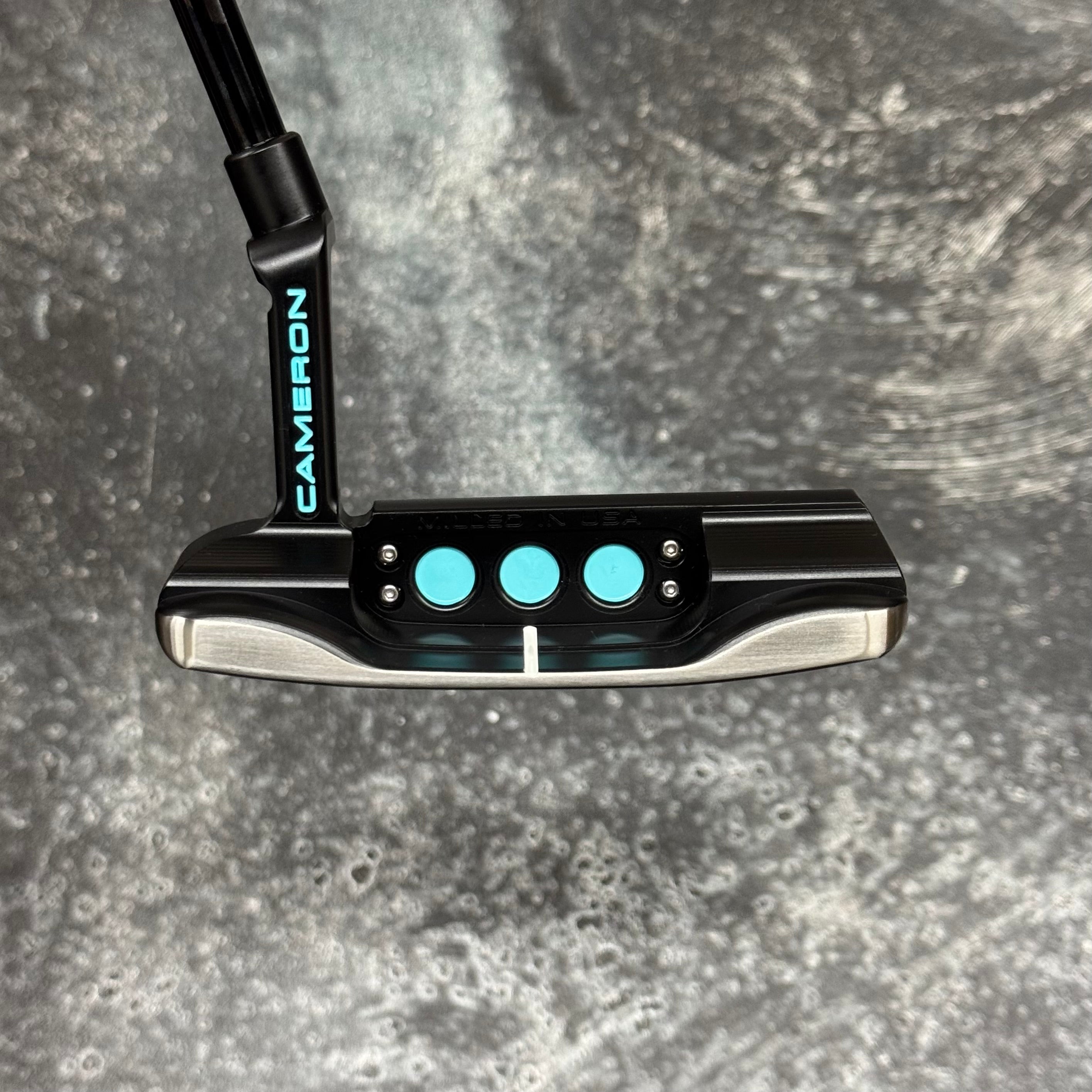 Scotty Cameron Studio Style Newport (Tellurium Copper Face Insert