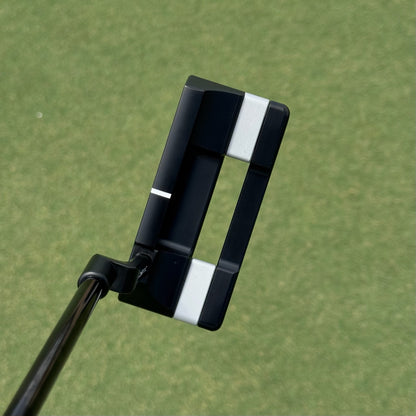 Scotty Cameron Studio Style Squareback 2 (Black PVD)